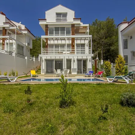 Tala 2 Villa *
