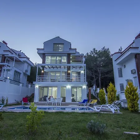 Tala 2 Villa